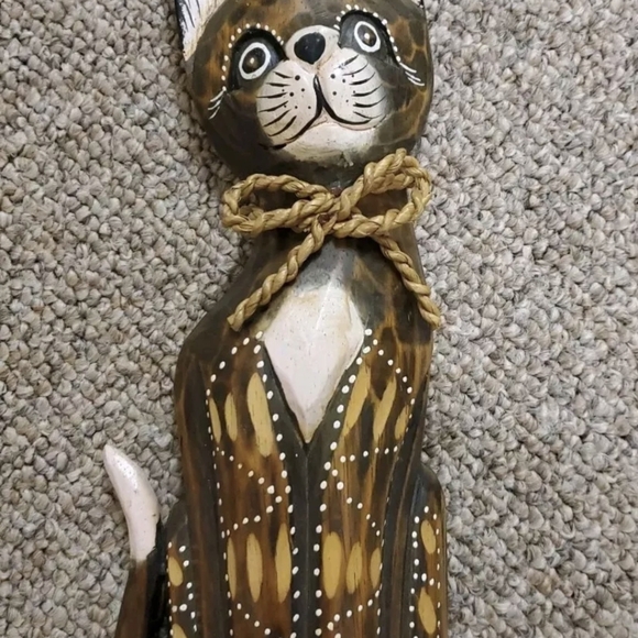 Vintage Cat Wooden Hand Painted Standing Figurine EUC - Picture 2 of 8